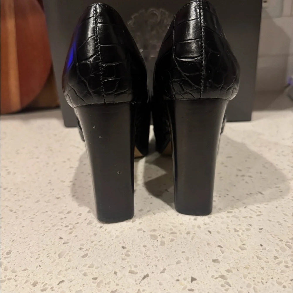 Vince Camuto Mebrana Black Croc-Embossed Platform Heels